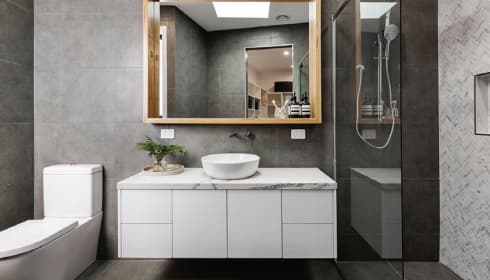 화장실 관리 이미지